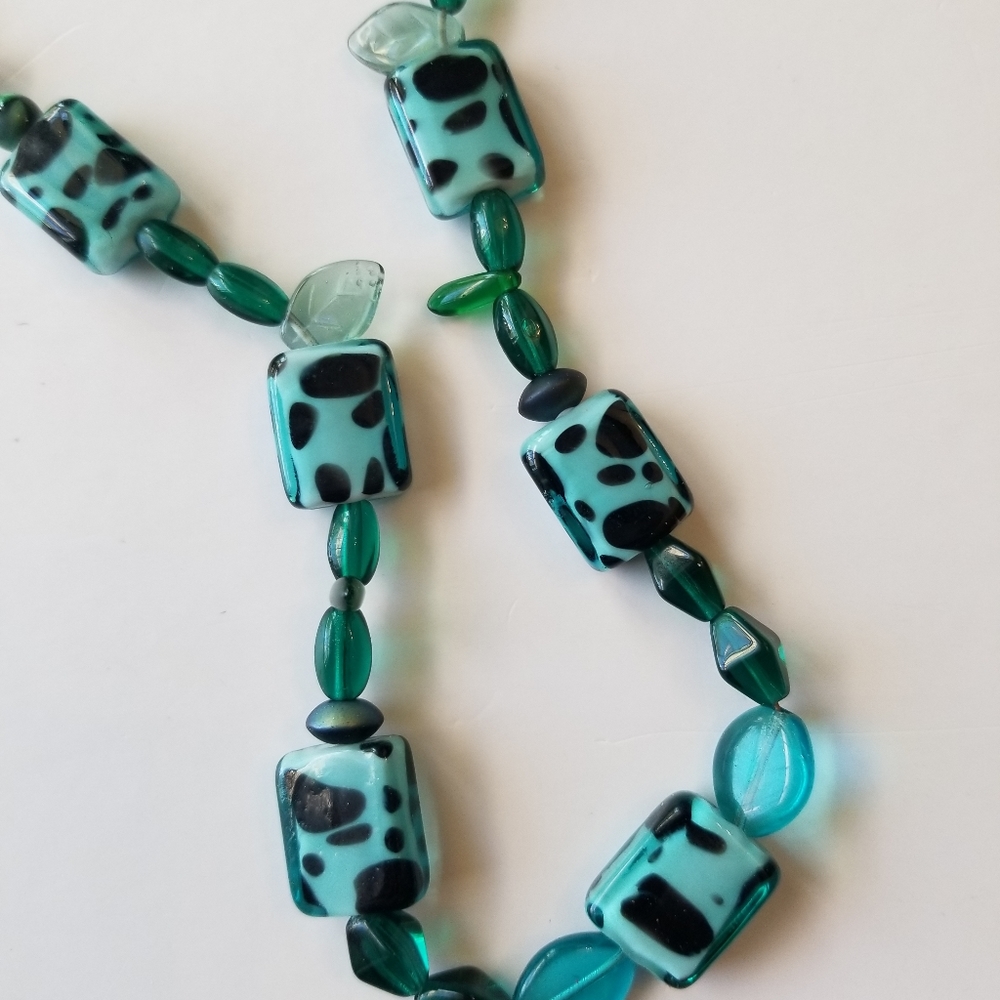 ❗Vintage Tiffany Blue Glass Bead Necklace❗